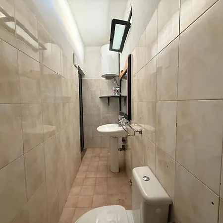 Vandrerhjem Alina Tirana