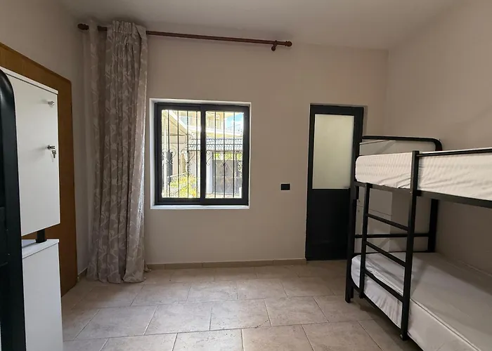 Alina * تيرانا