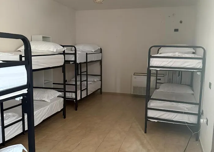 Alina بيت شباب