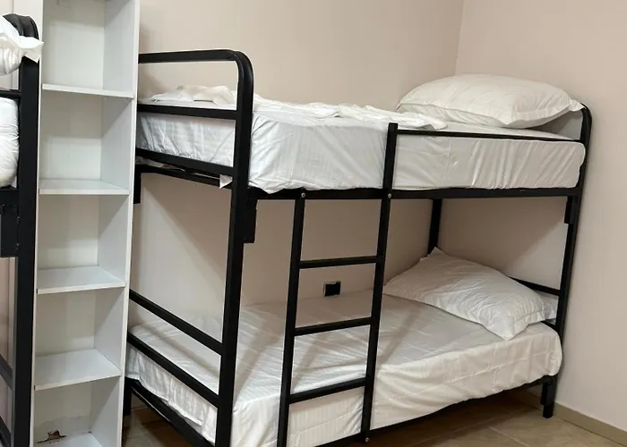 Alina بيت شباب